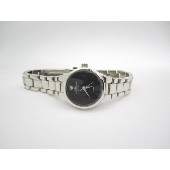 Women Nuckleshoot Resort Quartz WR Analog 25mm Dial Causal Round Watch (G604)